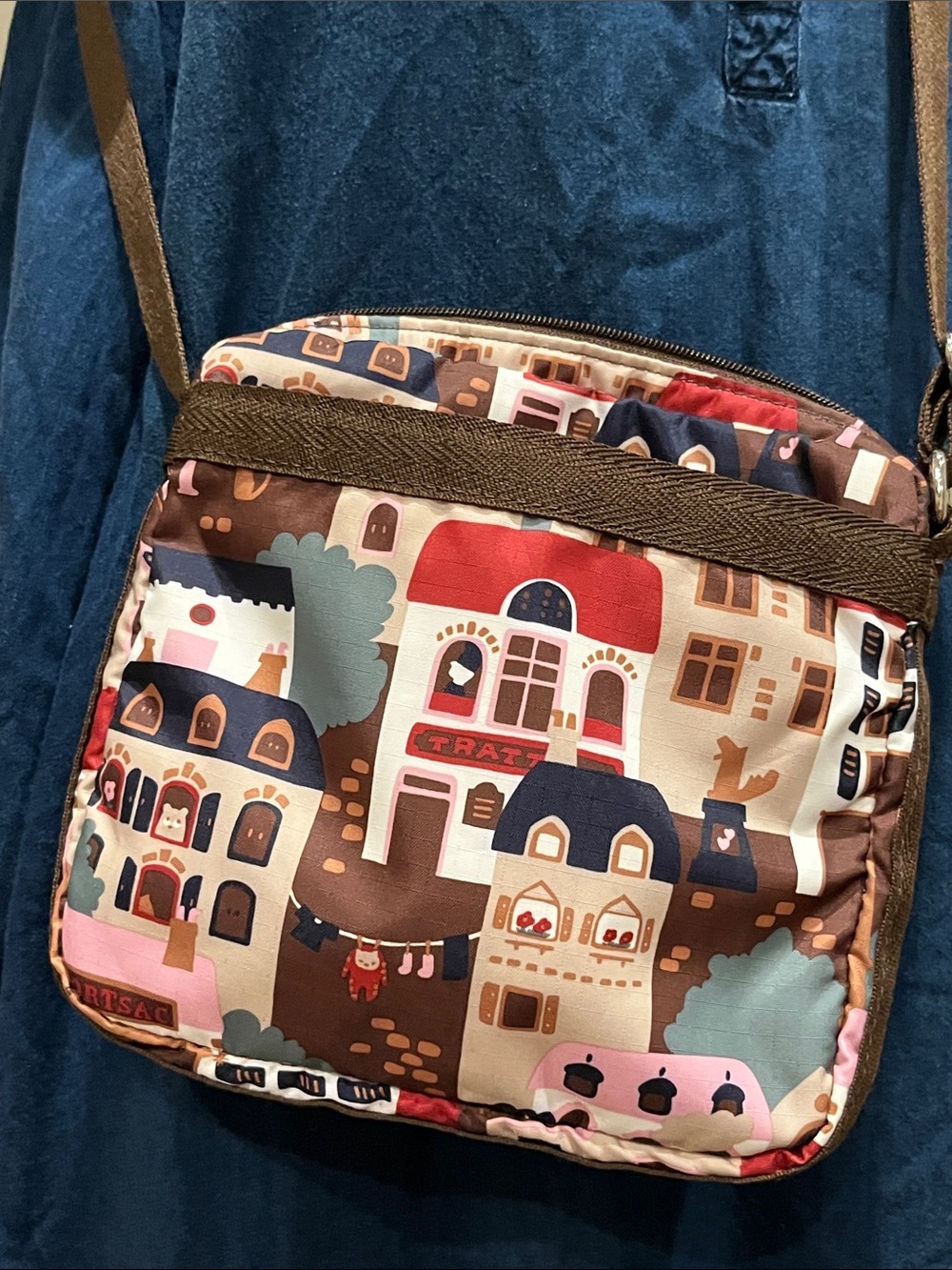 Lesportsac Brown Multi Village Print Messenger Crossbody - Picture 5 of 7